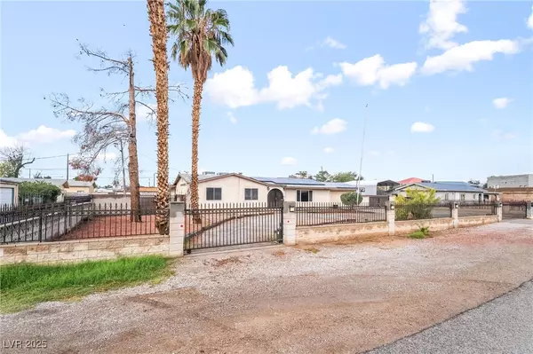 2275 Covey LN, Las Vegas, NV 89115