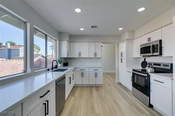 4650 White Rock DR, Las Vegas, NV 89121