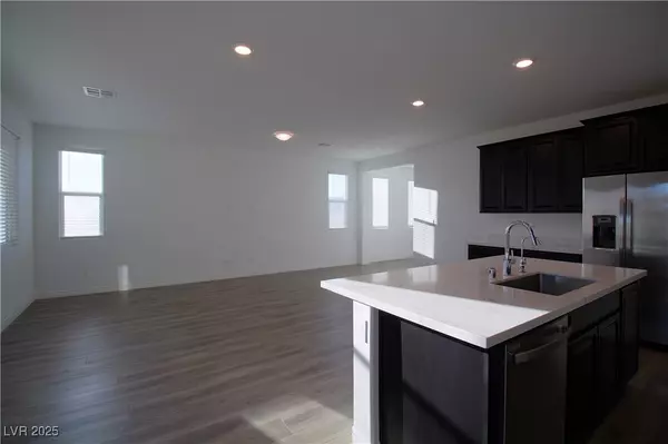 North Las Vegas, NV 89084,7002 Calvert Cliffs ST