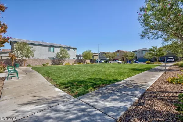 Henderson, NV 89044,12759 Silver Satin ST