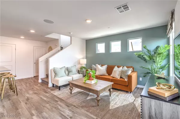 Henderson, NV 89011,925 Violet Heron ST #Lot 978