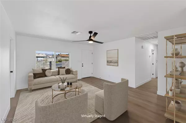 Henderson, NV 89015,1011 Center ST