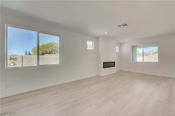 Boulder City, NV 89005,394 Arizona ST