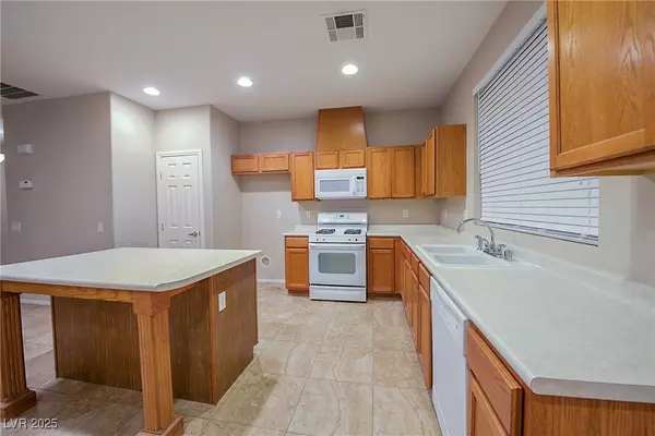 Henderson, NV 89002,1022 PECOS RIVER AVE