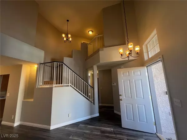 Las Vegas, NV 89129,9421 Citrus Vine CT