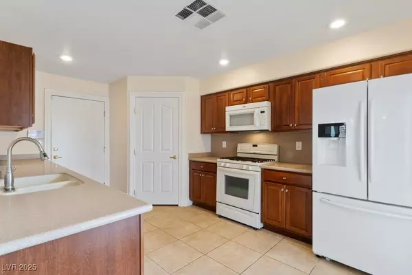 Las Vegas, NV 89141,5367 Blue Oat AVE