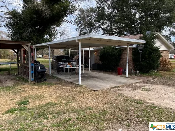 Lolita, TX 77971,250 ROBERTSON ST