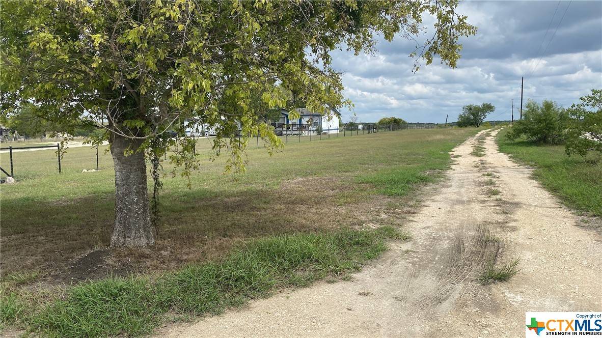 863 Kroesche LN, New Braunfels, TX 78130