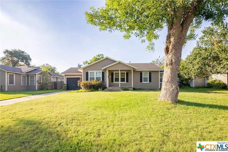 608 E Mistletoe AVE, Victoria, TX 77901