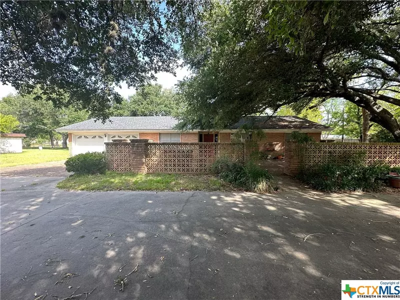 610 Blyth, Victoria, TX 77904