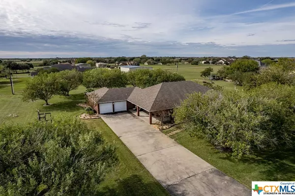 Port Lavaca, TX 77979,686 Saddlehorn DR