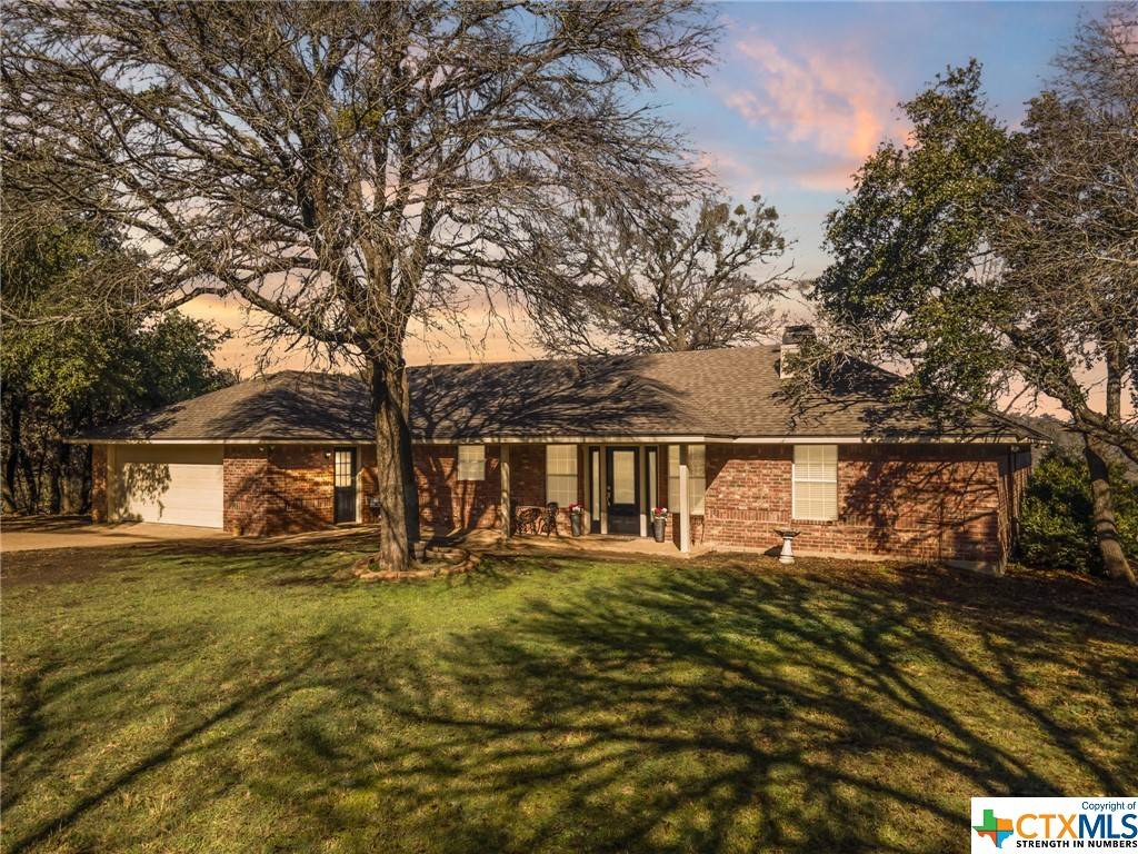 300 Rocky RD, Valley Mills, TX 76689