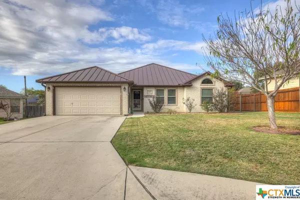 1652 Sunfire CIR, New Braunfels, TX 78130