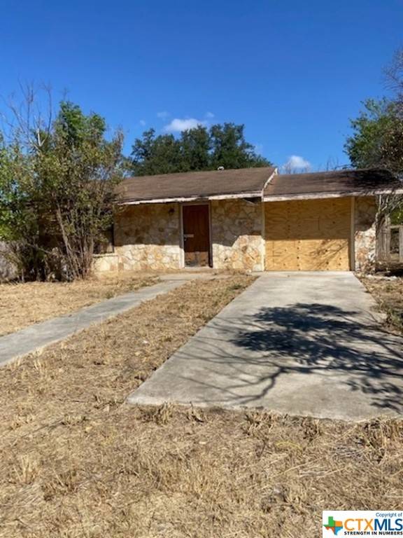 202 E 5th ST, Nixon, TX 78140