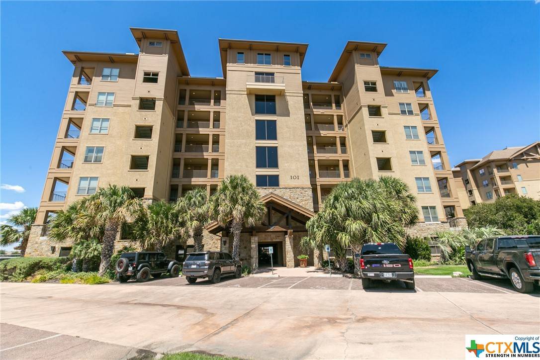 101 West Bank #37, Horseshoe Bay, TX 78657