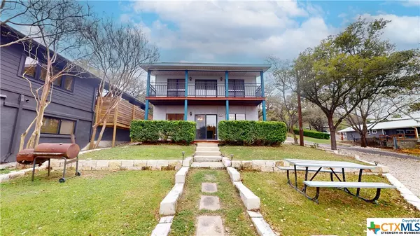 1021 Hillcrest FRST, Canyon Lake, TX 78133