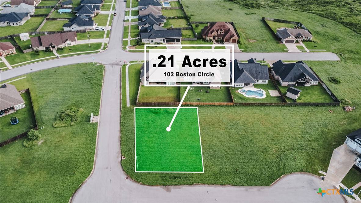 102 Boston CIR, Victoria, TX 77904