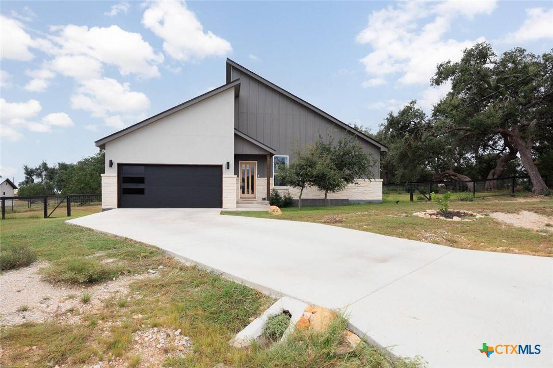 Blanco, TX 78606,103 Hans Bell