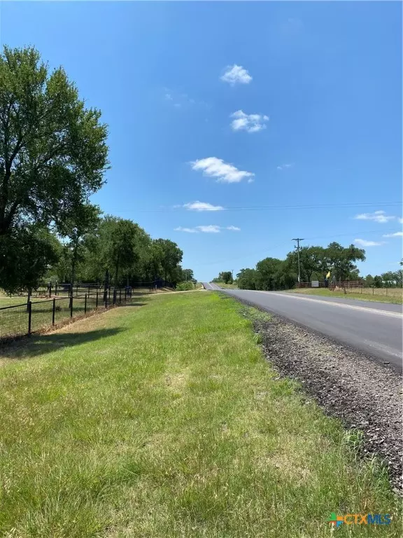 Luling, TX 78648,000 Fm-86