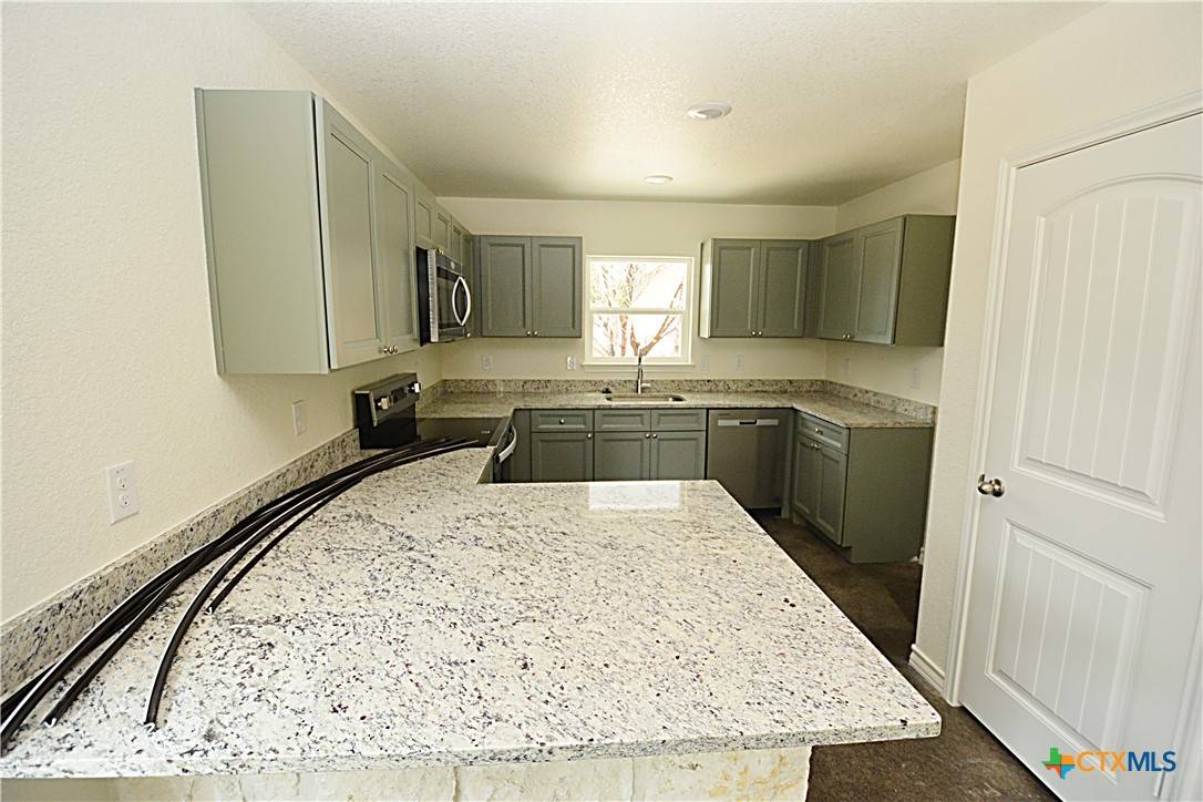 Spring Branch, TX 78070,216 Remington RD