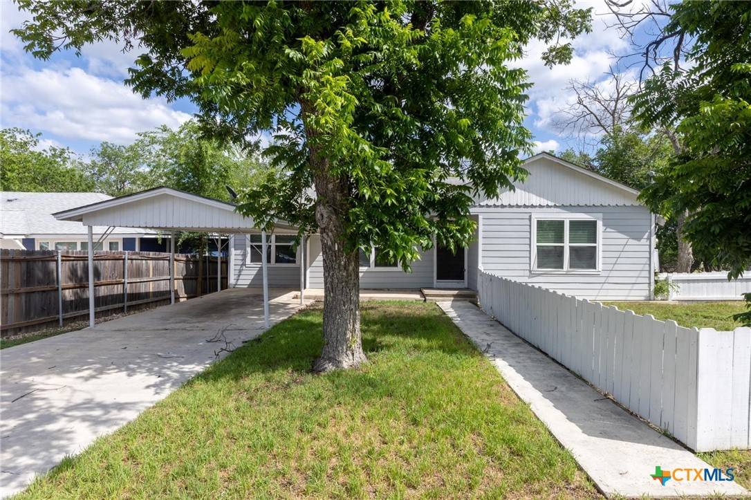 1445 Hillview AVE, New Braunfels, TX 78130