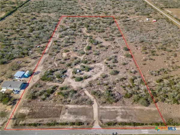 259 County Road 116, George West, TX 78022