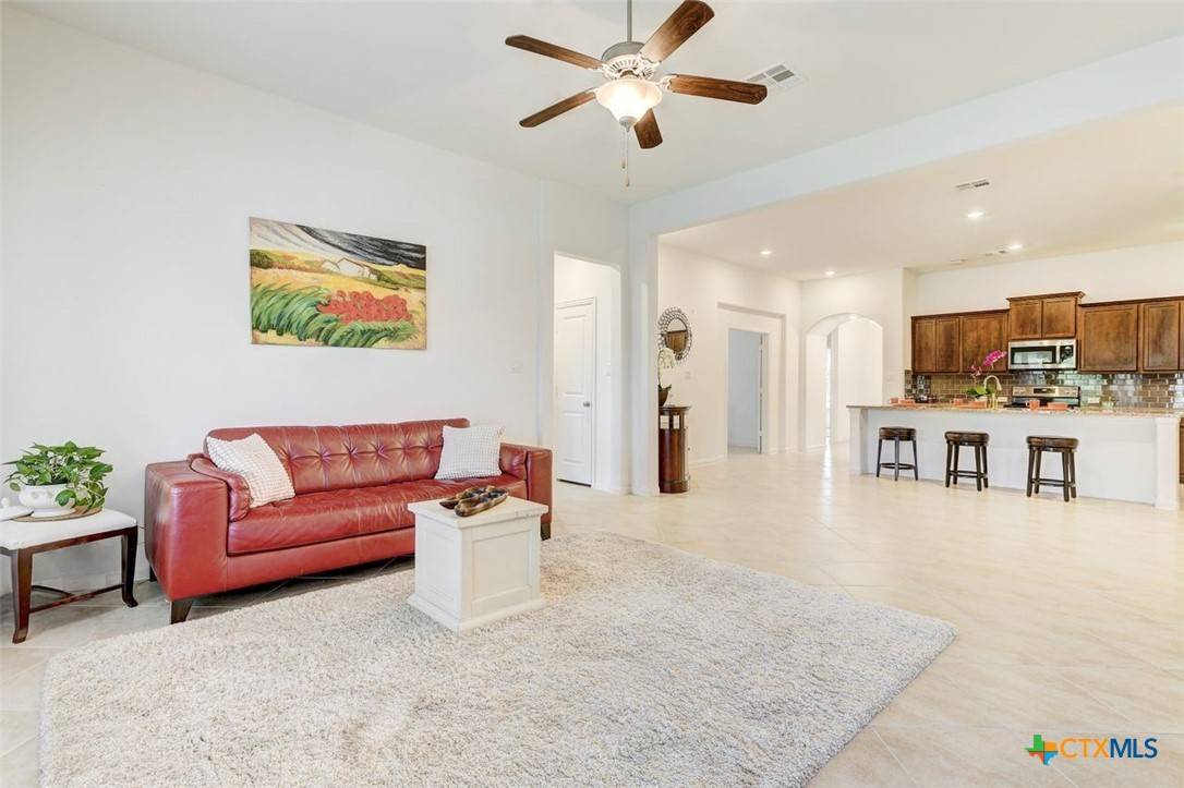 557 Scenic Bluff DR, Georgetown, TX 78628