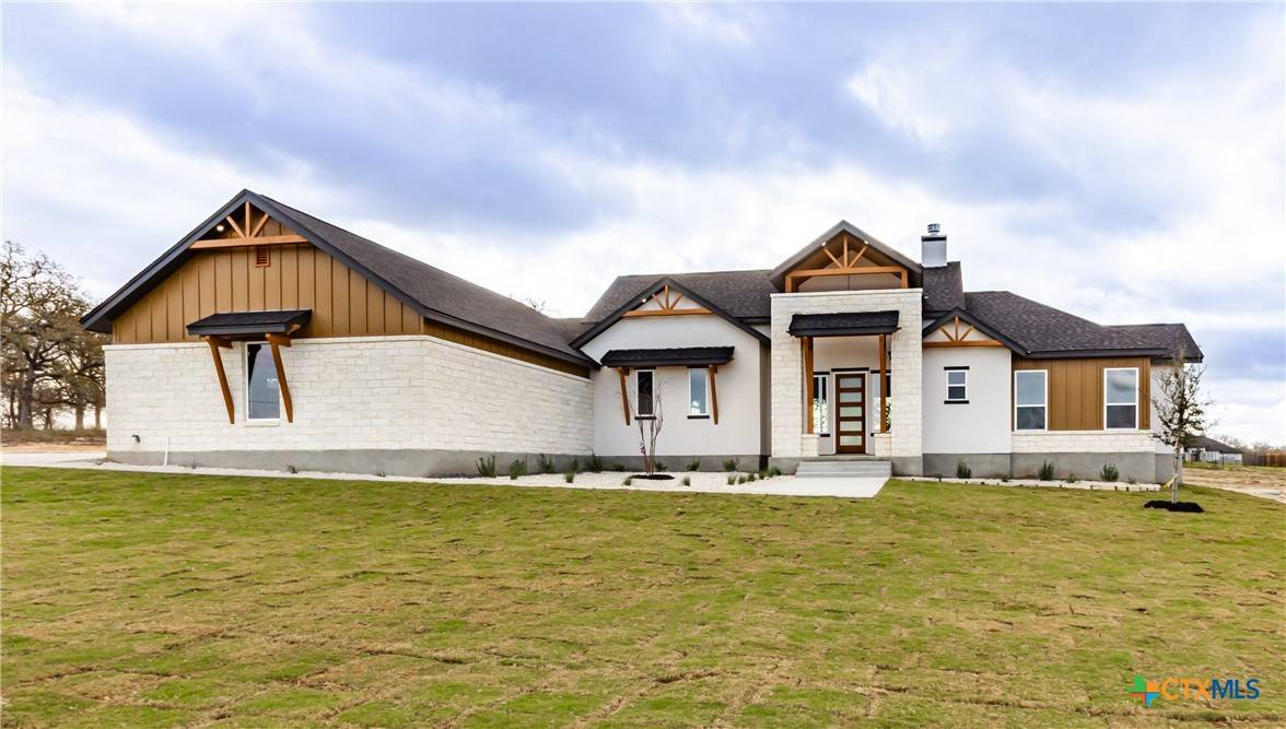 104 Hondo Vista, La Vernia, TX 78121