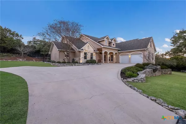 285 Bentwood DR, Spring Branch, TX 78070