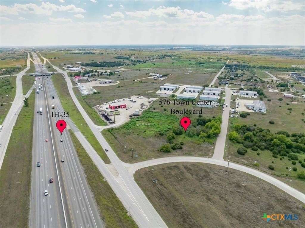 576 Town Center LOOP, Jarrell, TX 76537