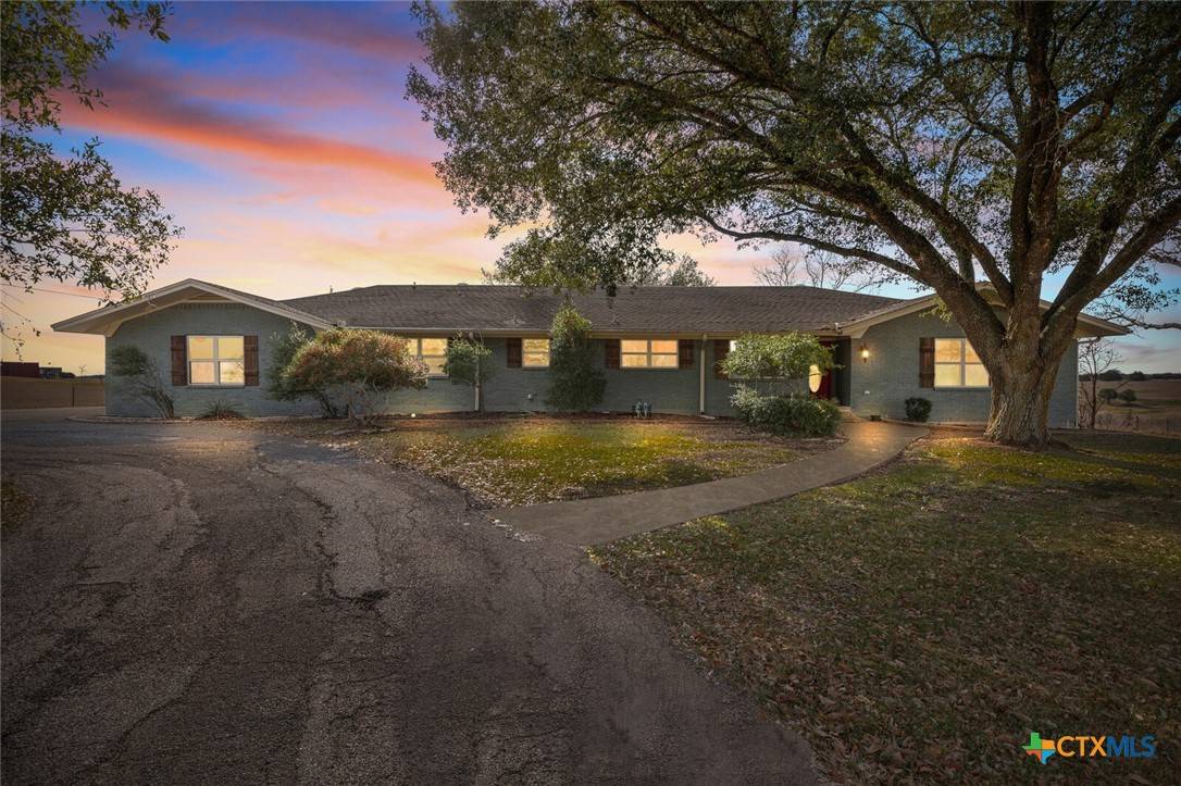 2275 W Moonlight DR, Robinson, TX 76706