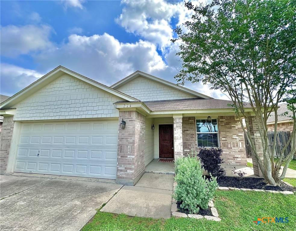 Victoria, TX 77904,214 Yellowstone DR
