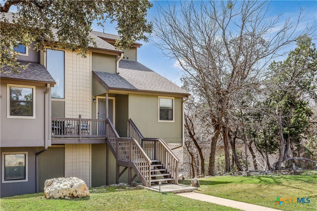171 Comanche PT, Point Venture, TX 78645