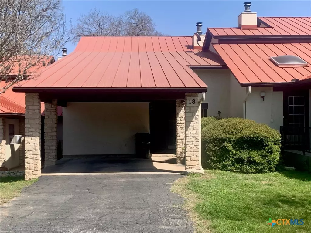 Canyon Lake, TX 78133,195 Gallagher DR #18