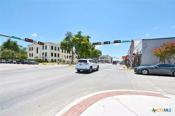 Seguin, TX 78155,200 N Court ST #200