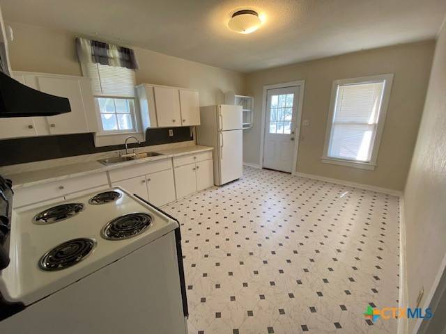 Luling, TX 78648,703 S Laurel AVE