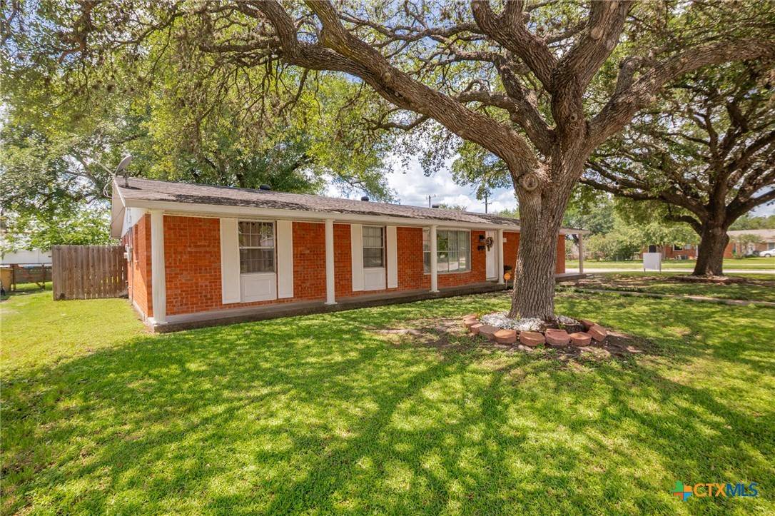 Victoria, TX 77904,4811 Lilac LN