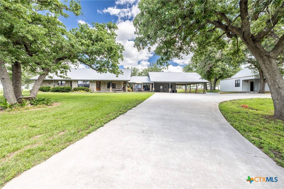 6589 State Highway 304, Harwood, TX 78632
