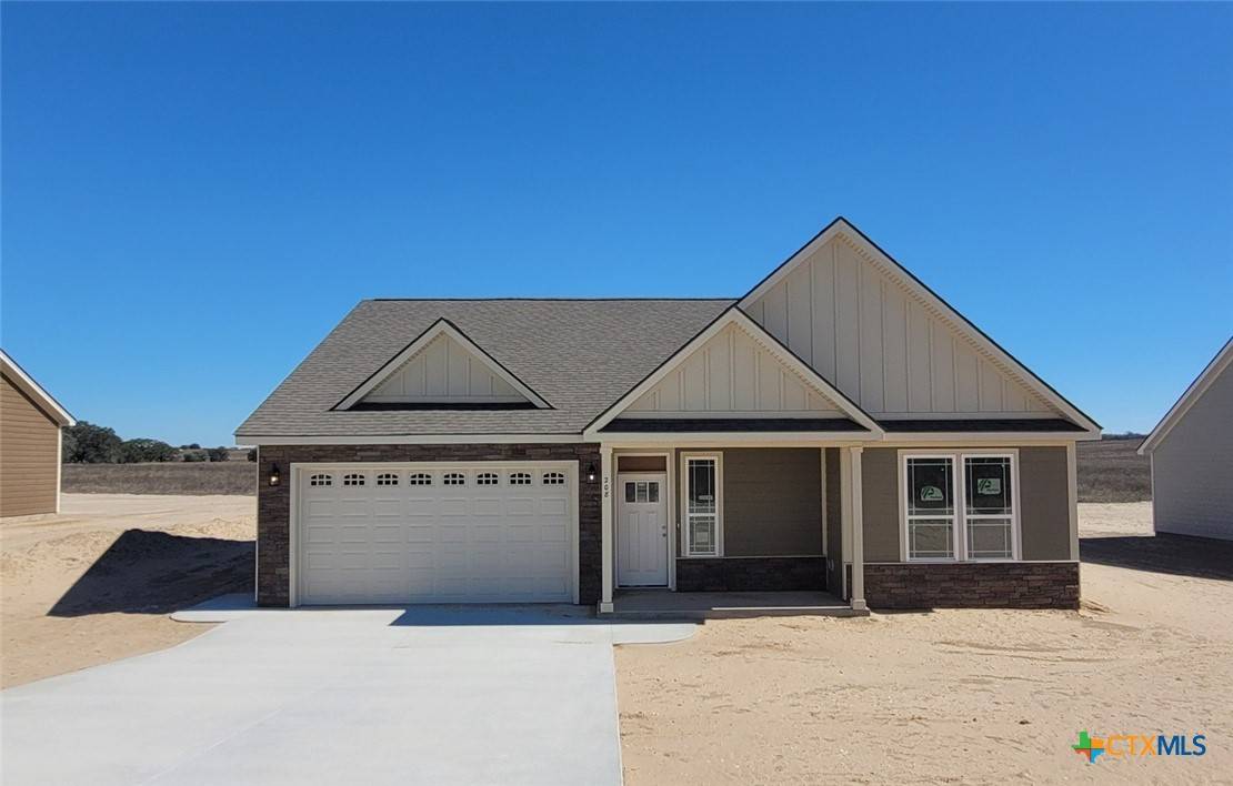 132 Turnberry DR, La Vernia, TX 78121