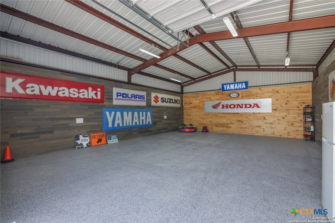 Pipe Creek, TX 78063,1016 Blue Bill Cove DR