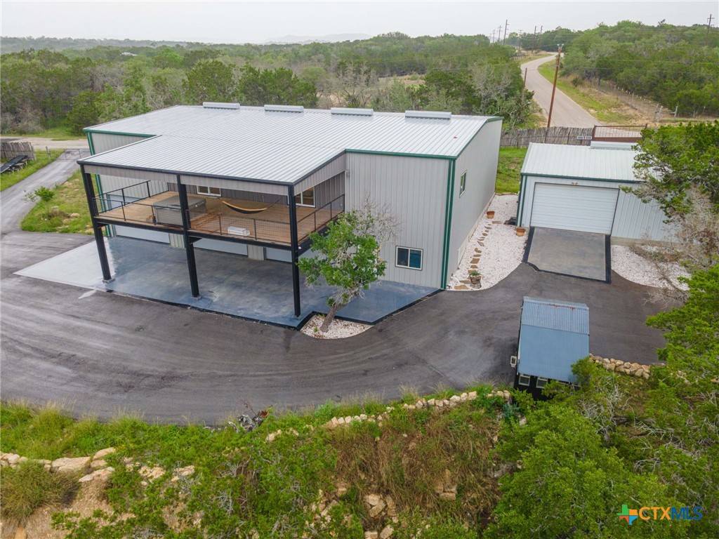 247 Betty DR, Bandera, TX 78003