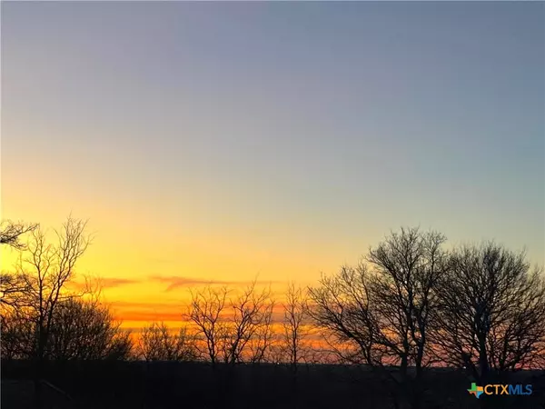 Axtell, TX 76705,980 N League Ranch RD