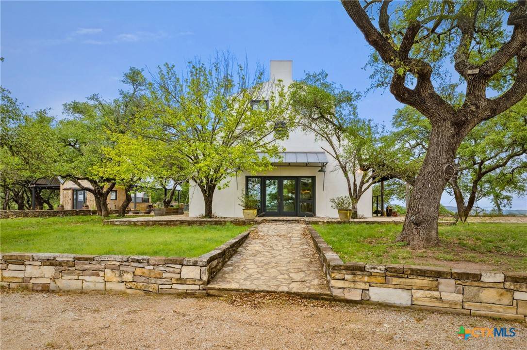 3101 Shovel Mountain, Round Mountain, TX 78663