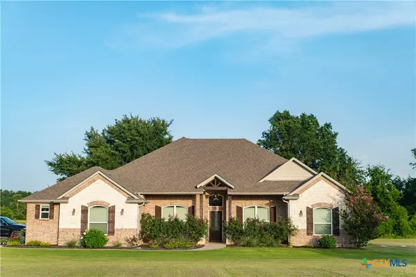 1145 Fawn Lake Dr, Bryan, TX 77808