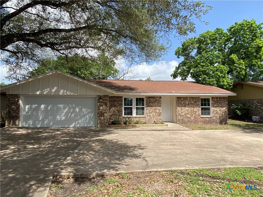 2812 Meadowlark ST, Victoria, TX 77901