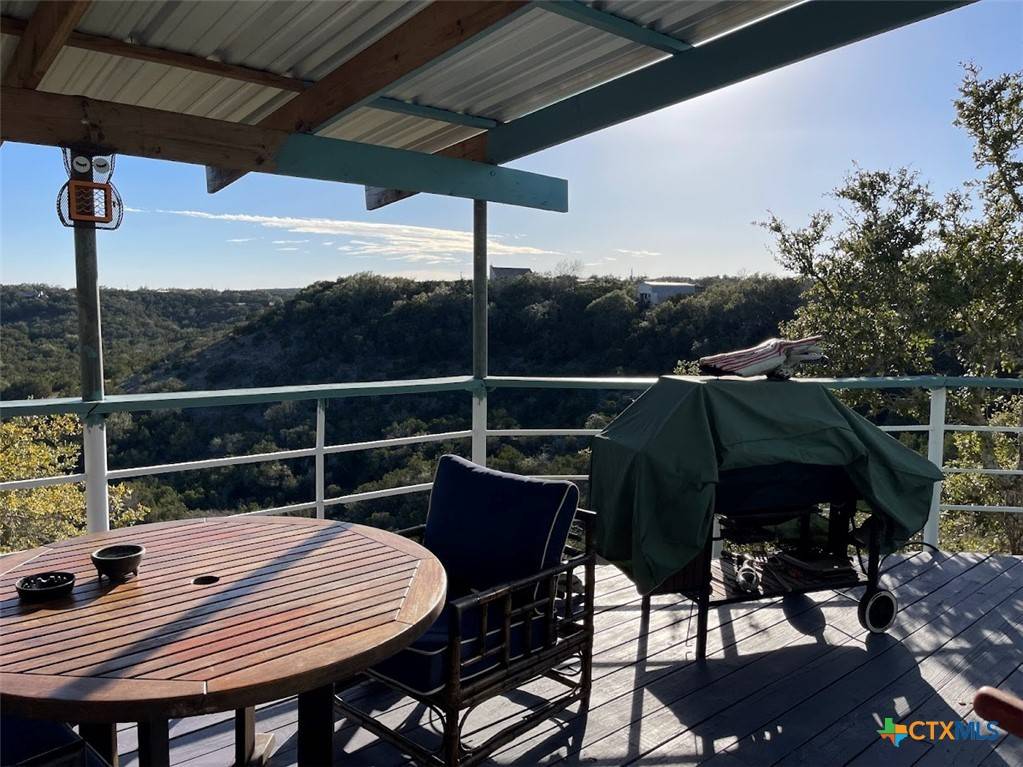 410 Osage DR, Canyon Lake, TX 78133