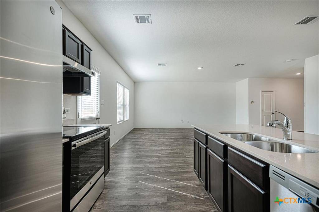 Jarrell, TX 76537,772 Circle WAY