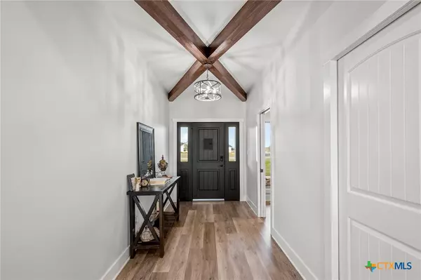 Fannin, TX 77963,405 Battle DR