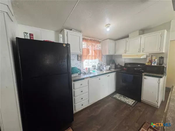 Seguin, TX 78155,109 Shawn LN