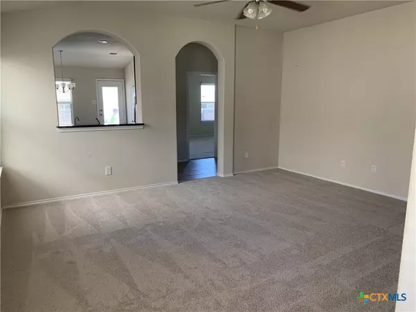 Belton, TX 76513,5331 Dauphin DR
